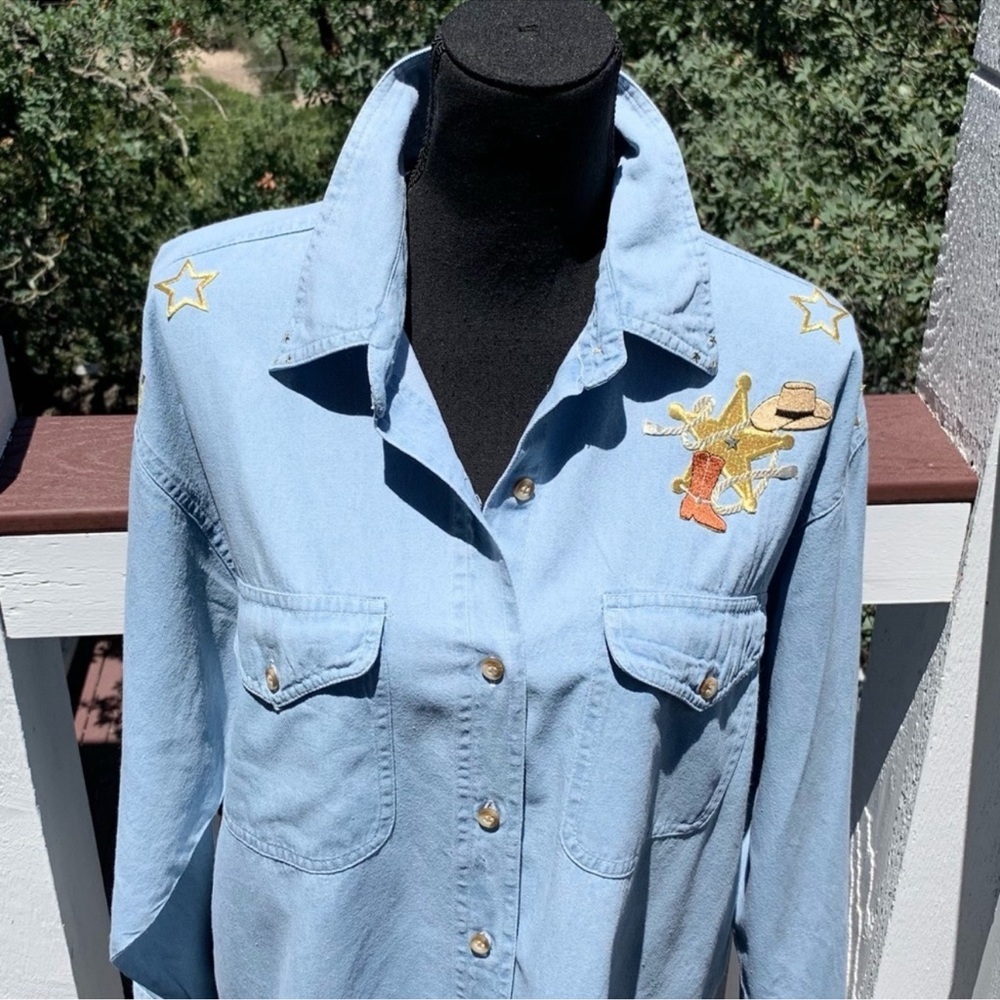 Vintageโ Western Embroidered Chambray Button Down Shirt